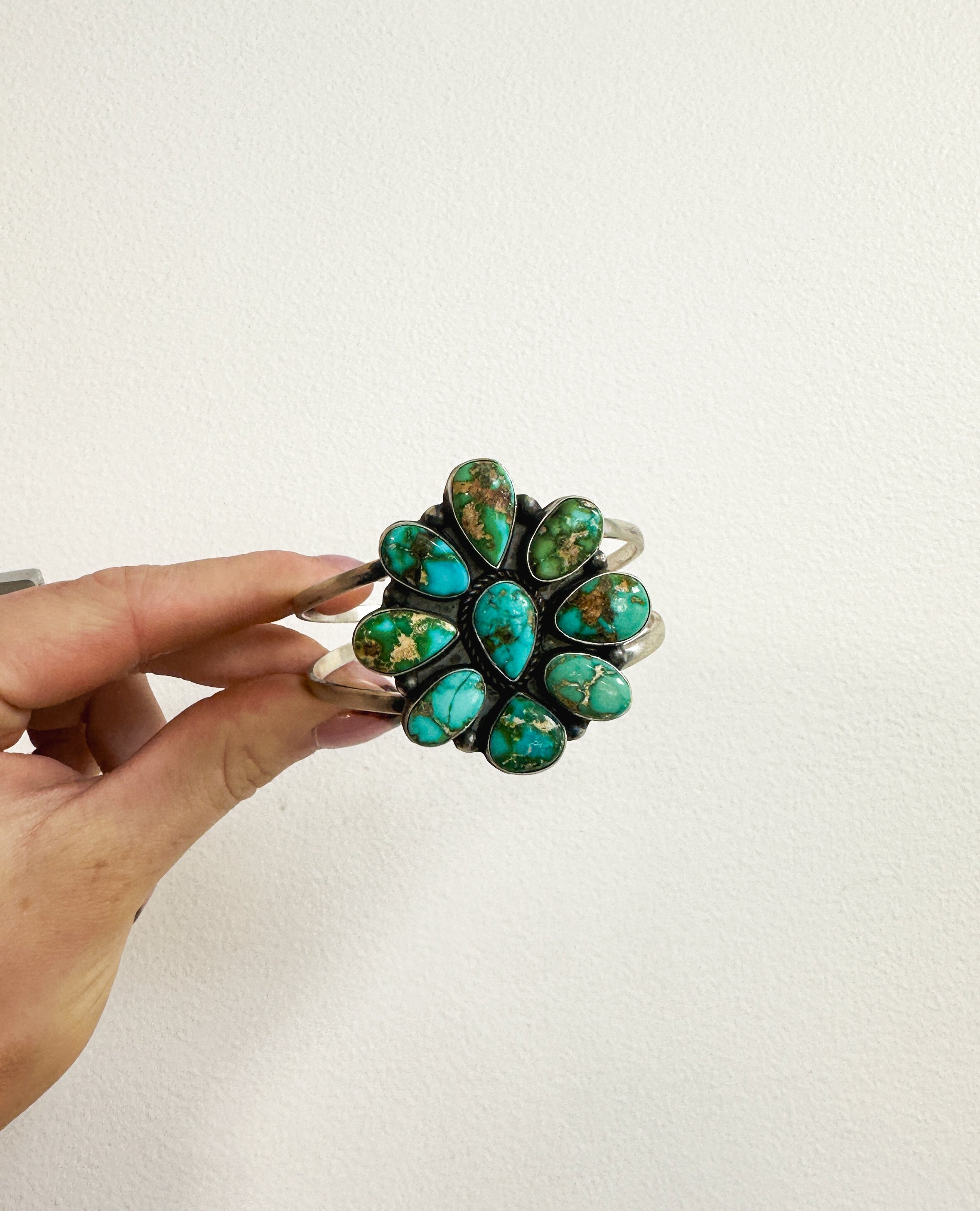 Sonoran Gold Vicky Cluster Cuff