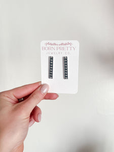 Long Dot Studs