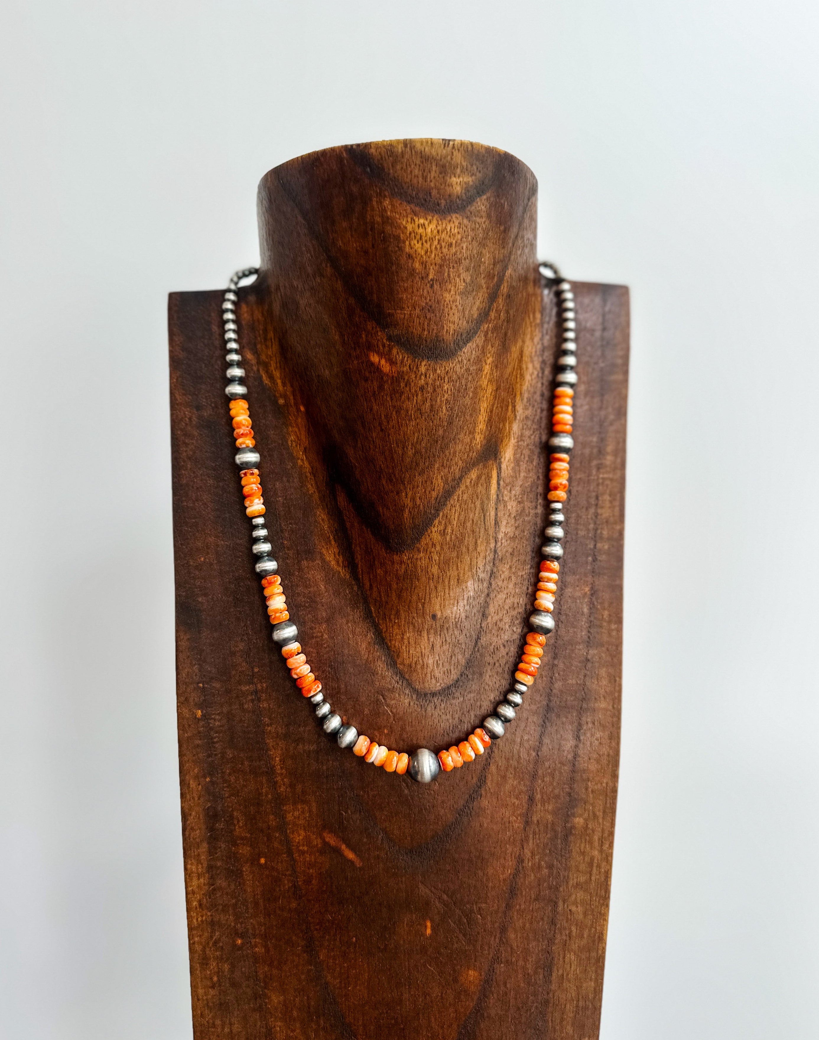 4-10mm Pearls with Orange Spiny